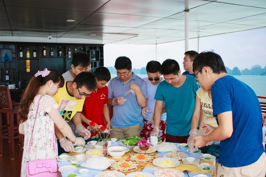 Cristina Diamond Cruise Hotel Ha Long Værelse billede