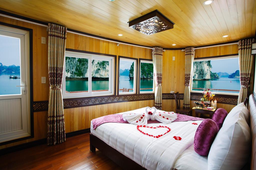 Cristina Diamond Cruise Hotel Ha Long Værelse billede