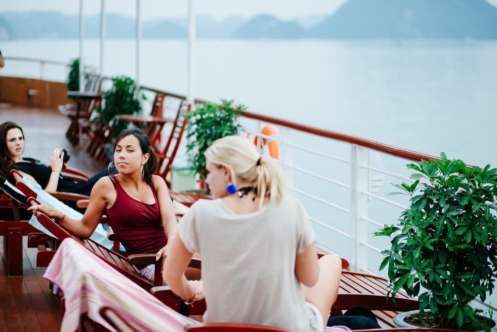 Cristina Diamond Cruise Hotel Ha Long Værelse billede