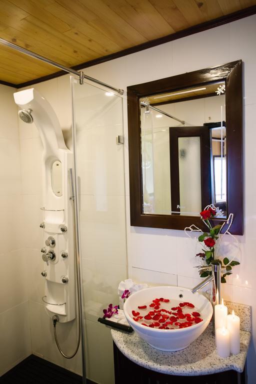 Cristina Diamond Cruise Hotel Ha Long Værelse billede